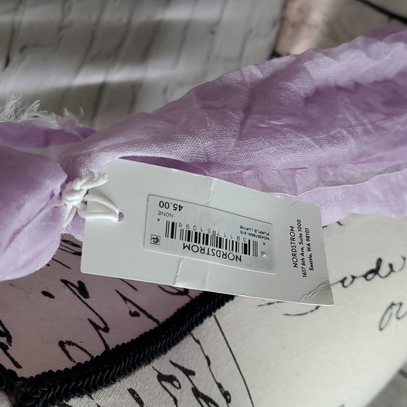 Nordstrom Light Purple/Lilac Lightweight Scarf NWT - Picture 5 of 5